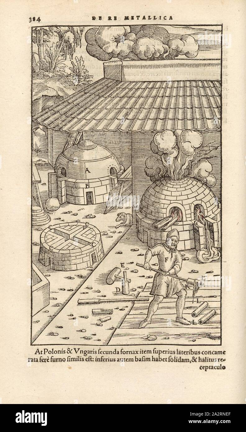 Tubo facendo da levigatezza, tubi sono realizzati di levigatezza, la miscela liquefatta di piombo e argento, xilografia, p. 384, (Liber decimus), Manuel, Hans Rudolf (graveur sur bois), 1556, Georgius Agricola: De re metallica libri XII: quibus officia, instrumenta, machinae, ac omnia denique ad metallicam spectantia, non modo luculentissime describuntur, sed & per le effigi (...). Basileae: [Froben], 1556 Foto Stock