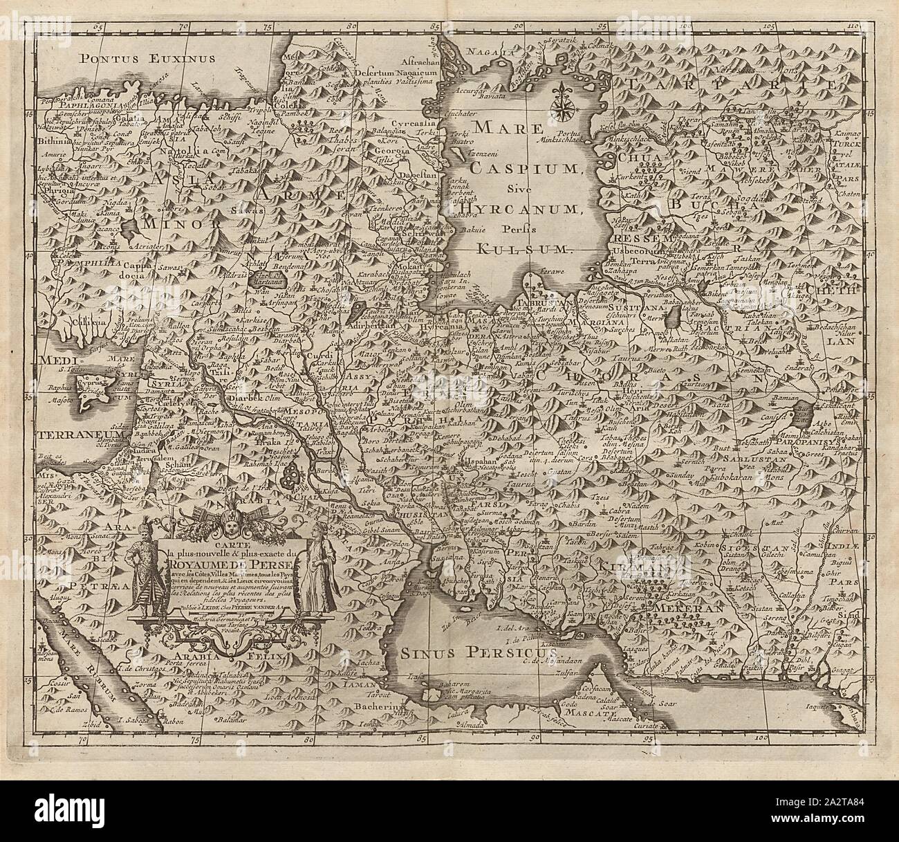 Carte la plus-nouvelle & plus exacte du royaume de Perse avec ses Côtes, Villes Maritimes, tous les pays qui en dipendente, & ses Lieux circonvoisins, Mappa del xviii secolo regno di Persia, firmato: Corrigée de nouveau et augmentée suivant les Relations les plus recentes des plus fidelles voyageurs., Publiée à LEIDE Chez PIERRE VAN DER AA, Fig. 33, dopo p. 516, Aa, Pierre vander (chez), 1727, Adam Olearius: Voyages très-curieux et très-renommez faits en Moscovie, Tartarie et Perse: dans lequels on trouve une descrizione curieuse & la situazione exacte des pays & etats, par où il a passé Foto Stock