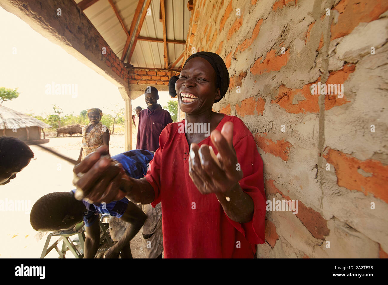Il sud Sudan Wuji Onesta (28) è madre di tre figli ed è un membro della cassave progetto woman Foto di gruppo Jaco Klamer 11-03-2016 Foto Stock
