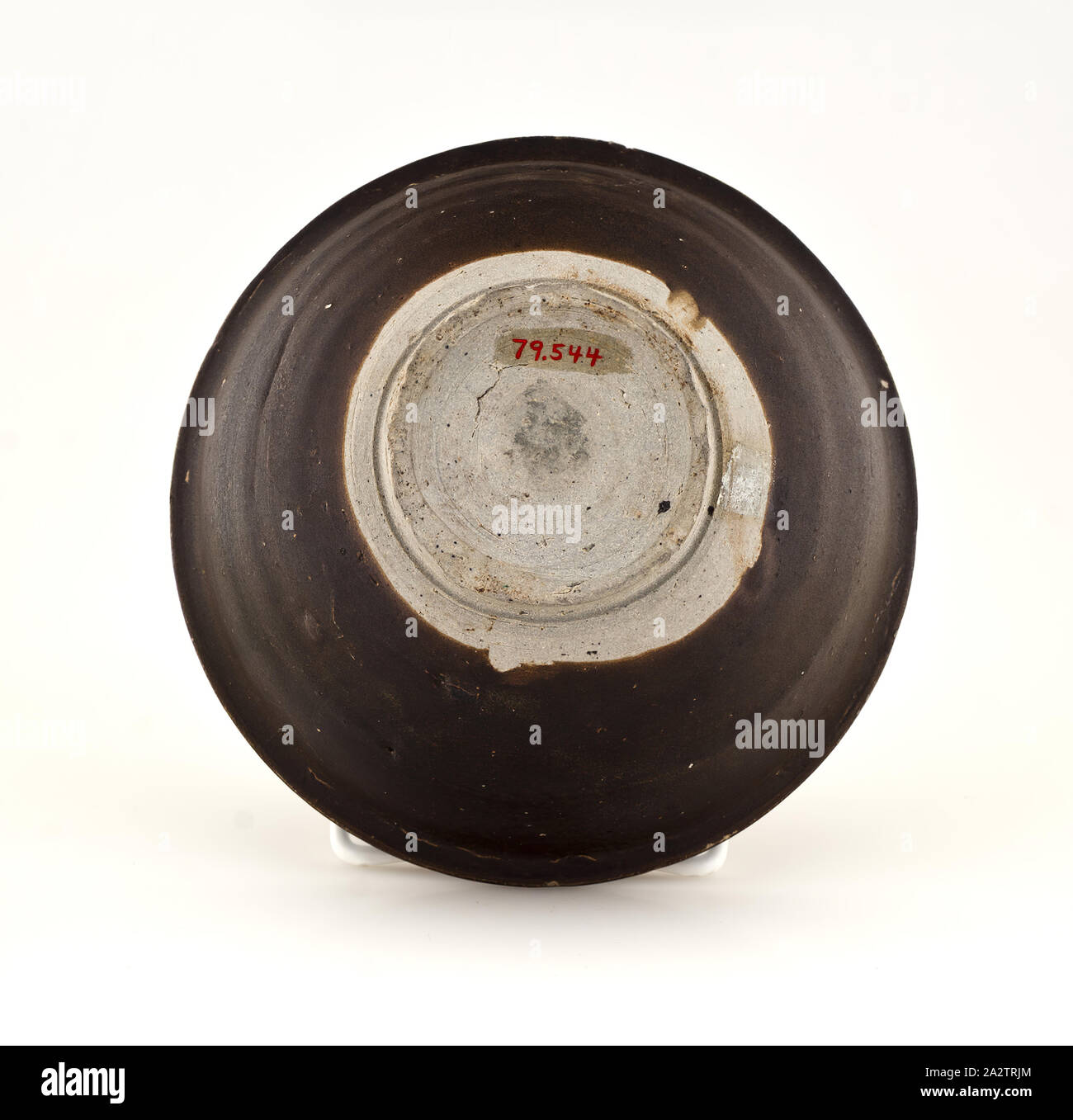 Ciotola, smalto marrone, 2-11/16 h, 6-1/8 d'Arte Asiatica Foto Stock