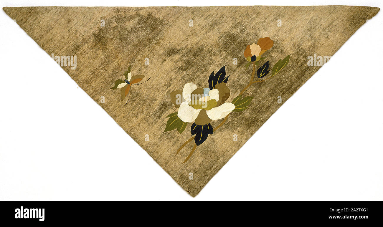 Coperchio utilizzato nel tempio buddista santuario (uchishiki), XVIII secolo, oro filo avvolto, fodera di canapa, 35 x 18 in., tessile e della moda arte Foto Stock