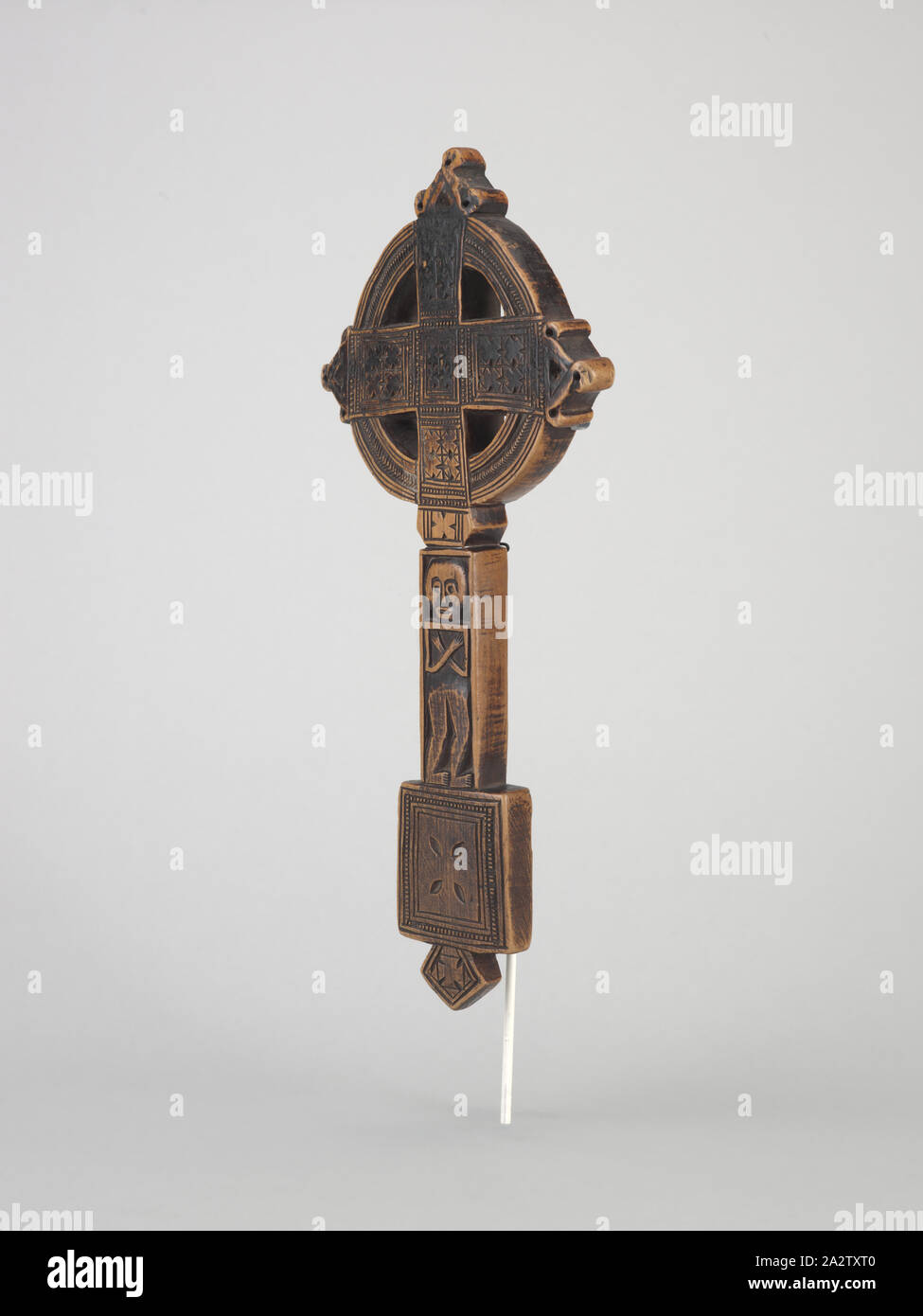 Hand-held processionale croce cristiana, Amhara persone, metà del XVIII secolo - XIX secolo, legno, 11-1/16 x 5-1/8 x 3/4 in., Arte Africana Foto Stock