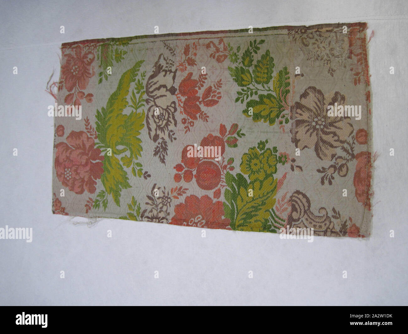 Un frammento, 19 x 20 in., tessile e della moda arte Foto Stock