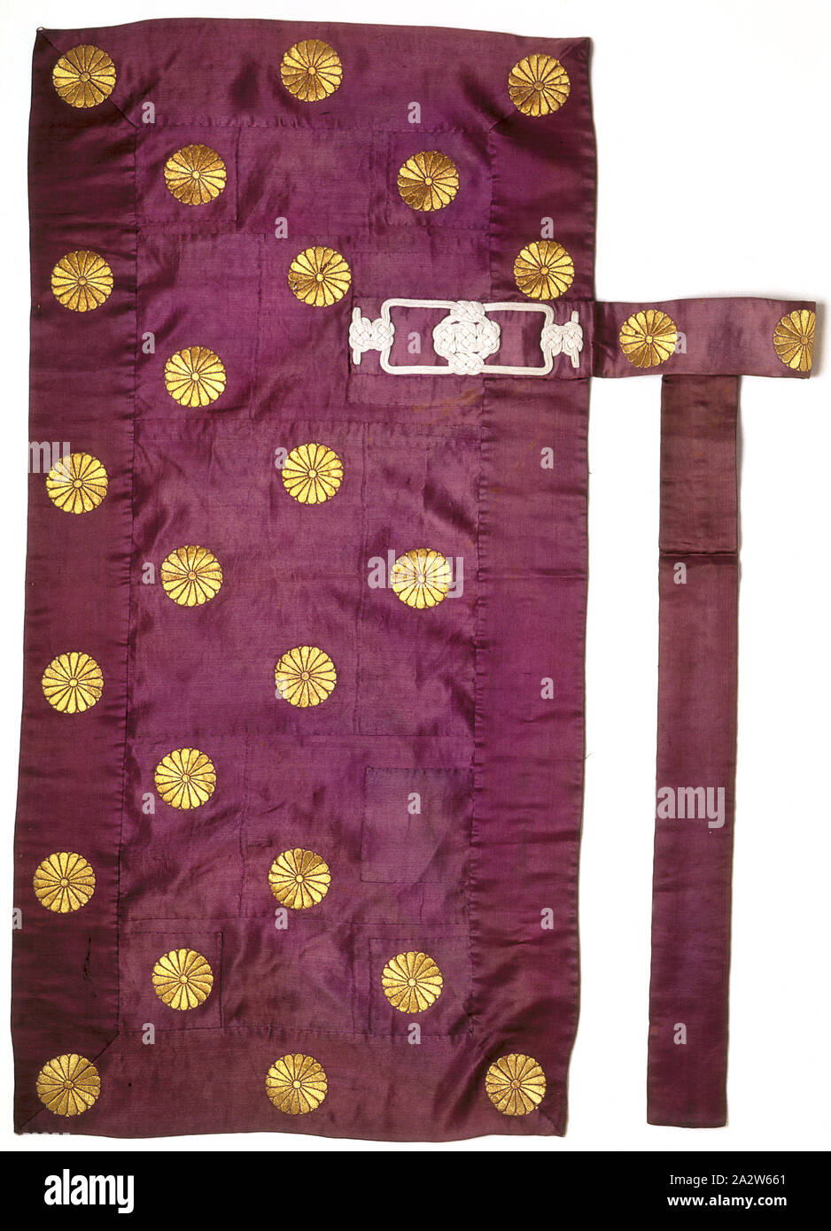 Prete buddista la veste (yoko associazione KESA), Edo, Edo, 1789-1869, seta, fili metallici, 23 x 47 in., tessile e della moda arte Foto Stock