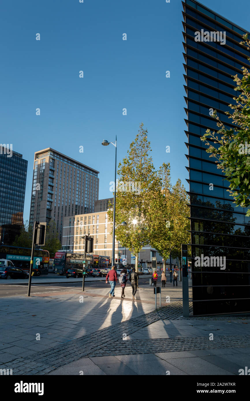 Pomeriggio di sole su Moor Street Queensway, Birmingham, Regno Unito Foto Stock