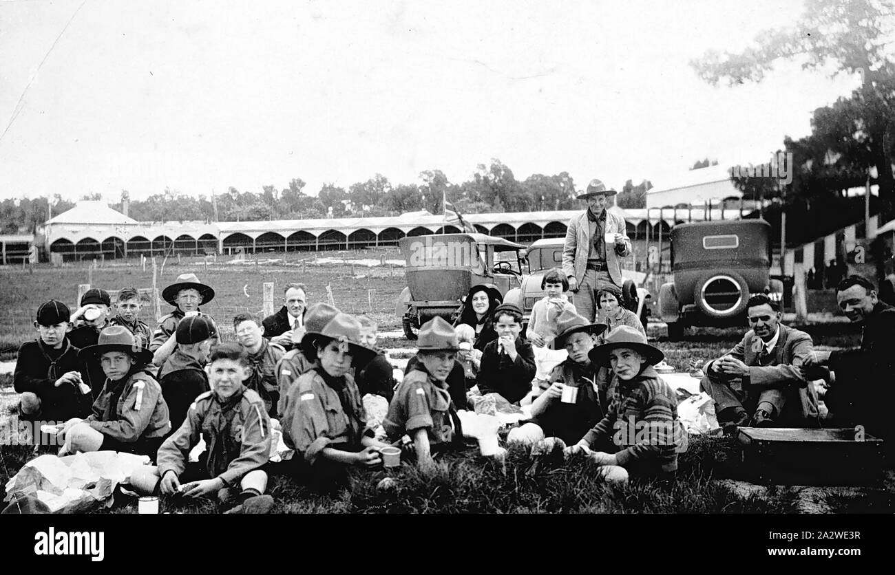 Negativo - St Arnaud, Victoria, circa 1934, boy scout da boort su un picnic in via Arnaud Showgrounds Foto Stock