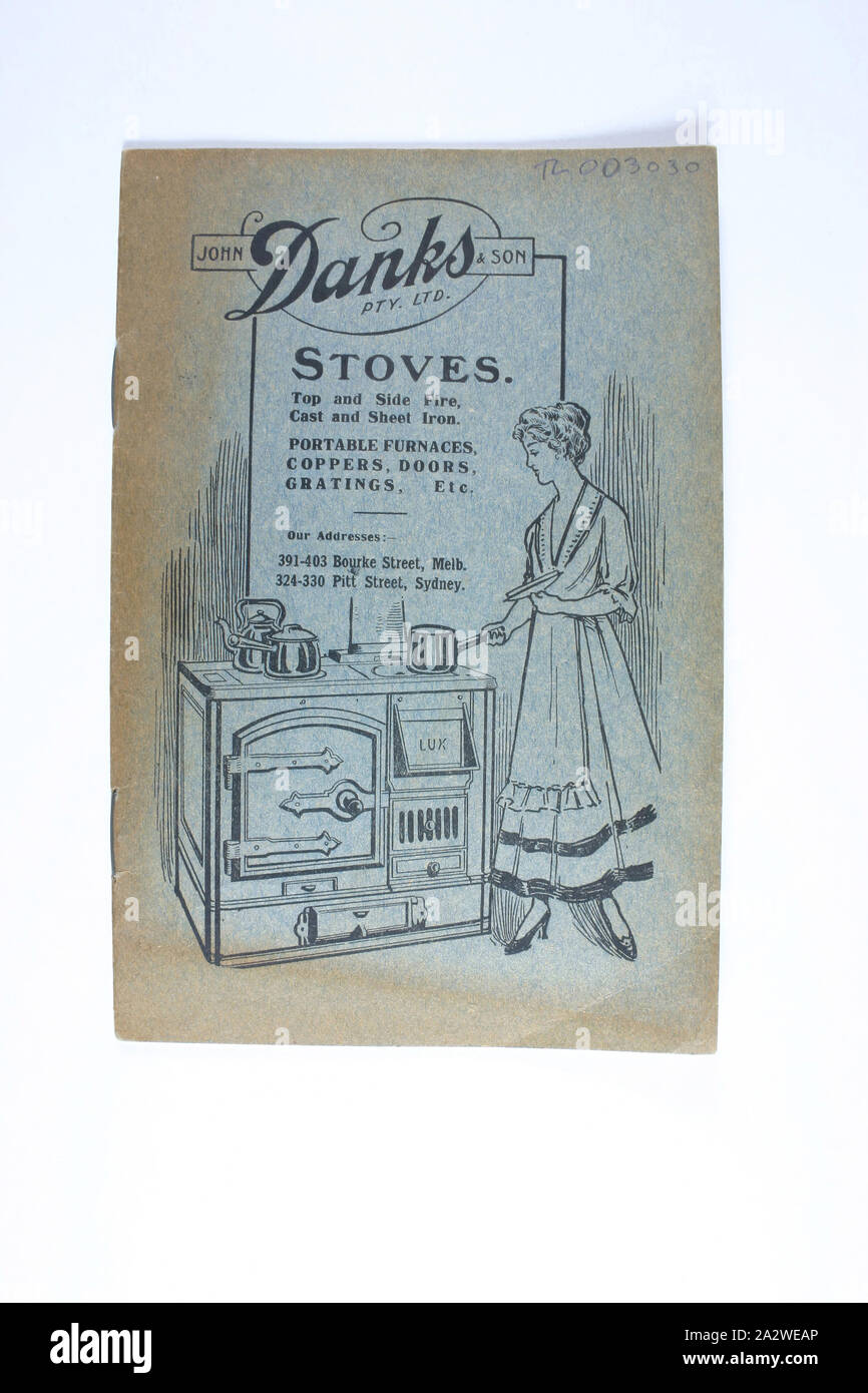 Catalogo prodotti - John Danks & Figlio, stufe, forni portatili & Coppers, circa 1900, 16 pagina opuscolo promozione di elettrodomestici venduti da John Danks & Son Pty Ltd memorizza a Melbourne e Sydney. Il libretto è stato stampato dalla Gibbs fratelli stampanti Melbourne. I prodotti pubblicizzati, con prezzi attaccato, includono il combustibile solido, stufe, forni portatili, caldaie di rame e riscaldatori di acqua. Danks reparti prodotto incluse spazzole e pennelli e articoli in pelle; Builder hardware interno; Foto Stock
