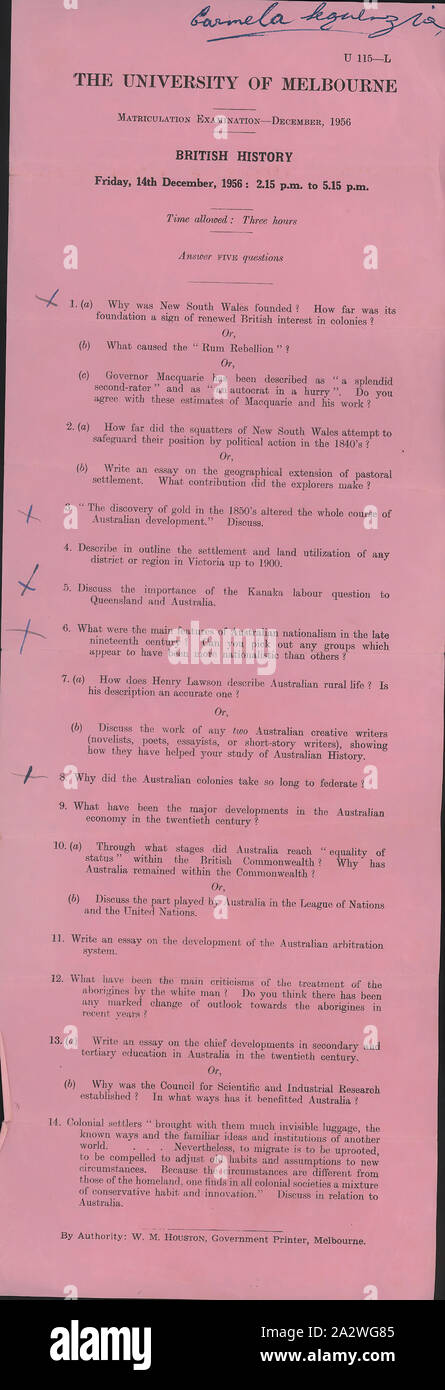 Esame della carta - Storia britannica, Università di Melbourne, 14 dic 1956, Università di Melbourne storia britannica la matricola domande, 1956. I candidati hanno dovuto rispondere a cinque (14) possibili domande in tre ore. Le domande correlate principalmente in Australia storia coloniale e Federazione, sebbene ci siano anche domande circa la migrazione, l'istruzione e il trattamento degli indigeni australiani da "bianchi". L'esame è stato tenuto nella (Royal) Exhibition Building (REB) su Foto Stock