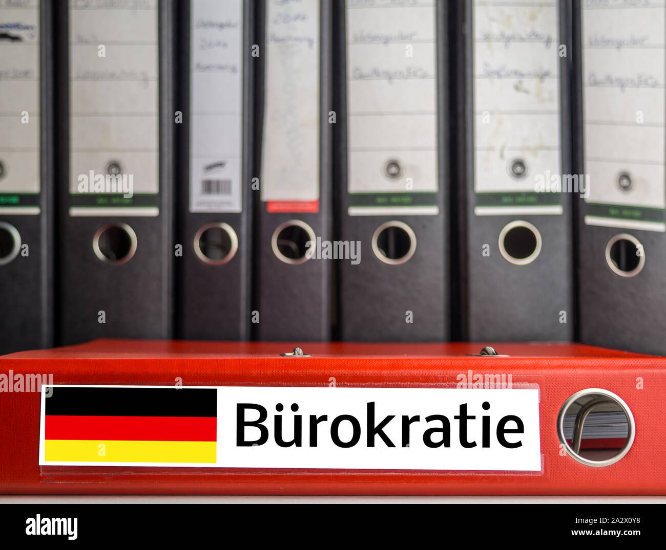 File di lingua tedesca della burocrazia Foto Stock