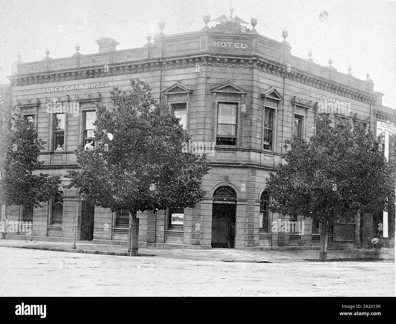 Negativo - Black Swan Hotel, Bendigo, Victoria, 1890 il Black Swan Hotel Foto Stock