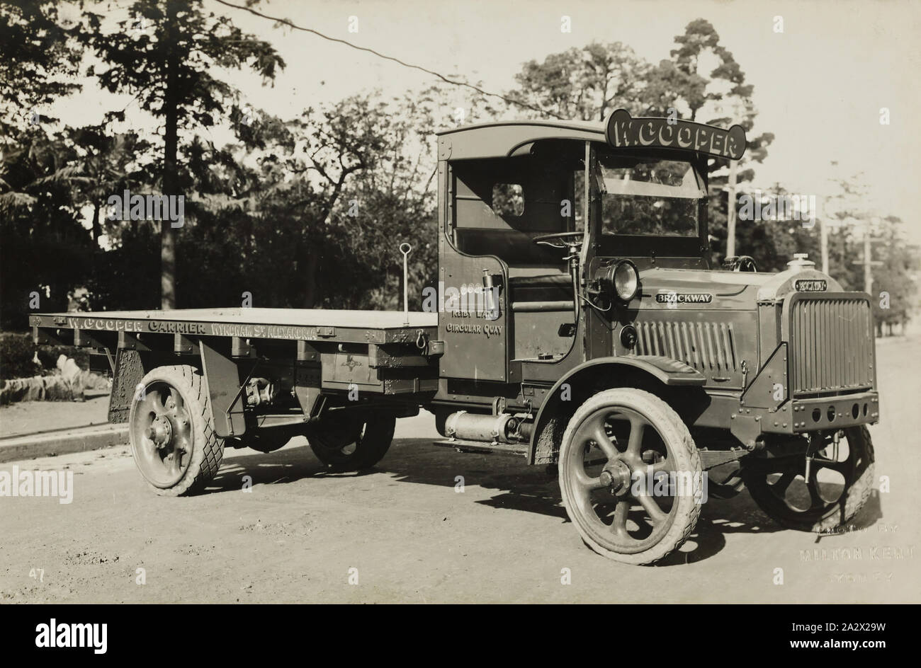 Fotografia - Brockway Motors Ltd, cinque tonnellate Carrello, Sydney, Nuovo Galles del Sud, circa 1927, Immagine da un album fotografico contenente ventuno fotografie di carrelli a motore. L'album è stato utilizzato da Brockway Motors Ltd Foto Stock