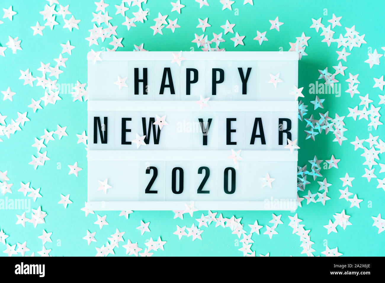 Luce incandescente box con la scritta Felice Anno Nuovo 2020 Foto Stock