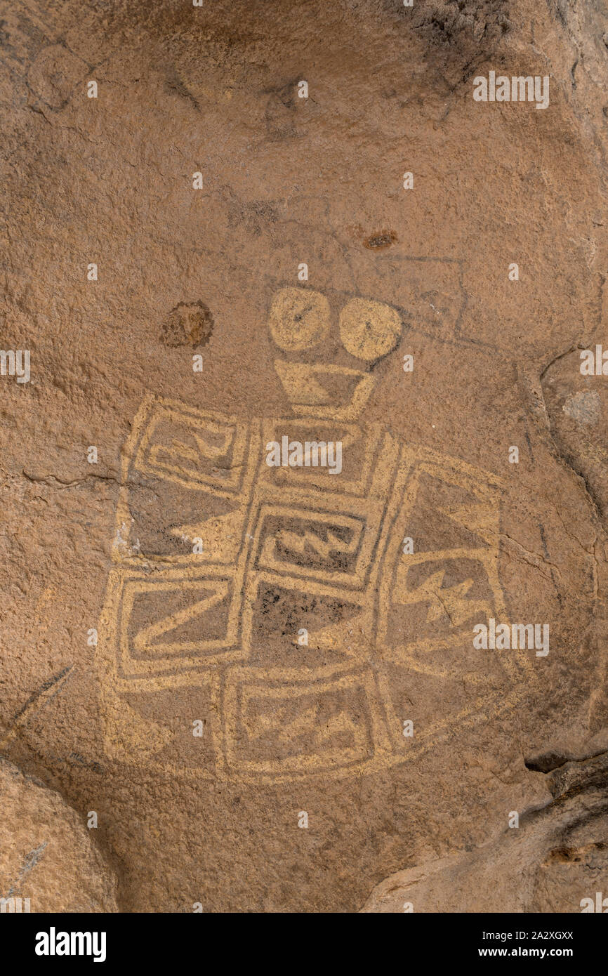 Rock disegni o pittogrammi, in una zona limitata del Hueco Tanks State Historic Site nei pressi di El Paso a El Paso County, Texas Foto Stock