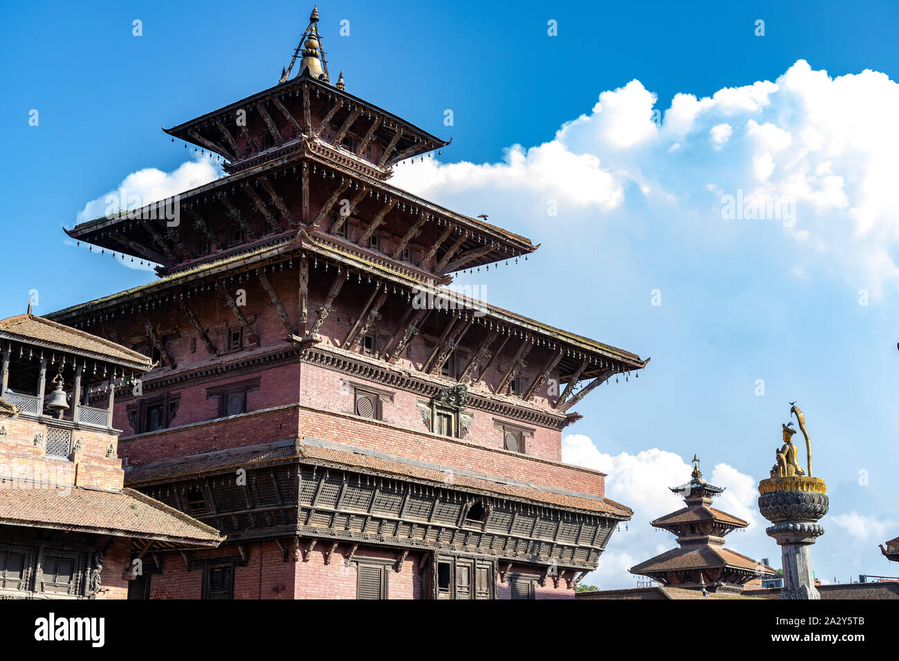 Antichi templi a Patan Durbar Square, Nepal. Un sito Patrimonio Mondiale dell'UNESCO. Foto Stock