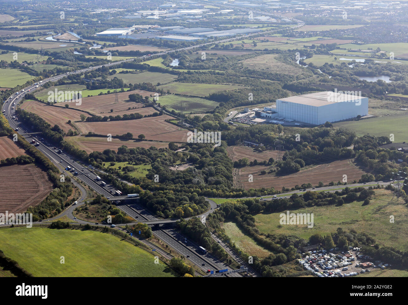 Vista aerea del gigante Newcold magazzino frigorifero vicino a Wakefield, West Yorkshire, Regno Unito Foto Stock