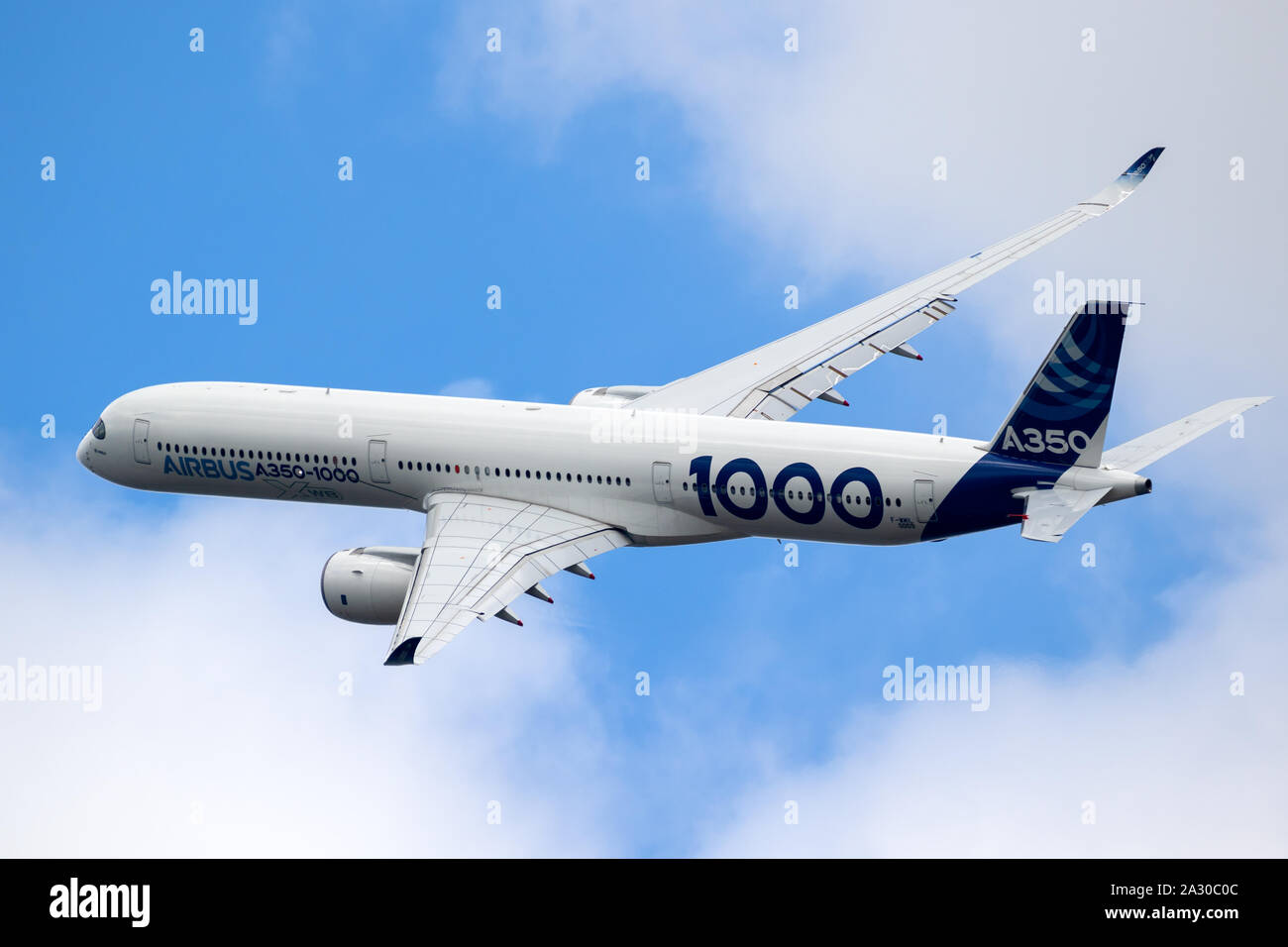 LE BOURGET PARIGI - giu 20, 2019: nuovo Airbus A330neo aereo di linea piano esecuzione al Paris Air Show. Foto Stock