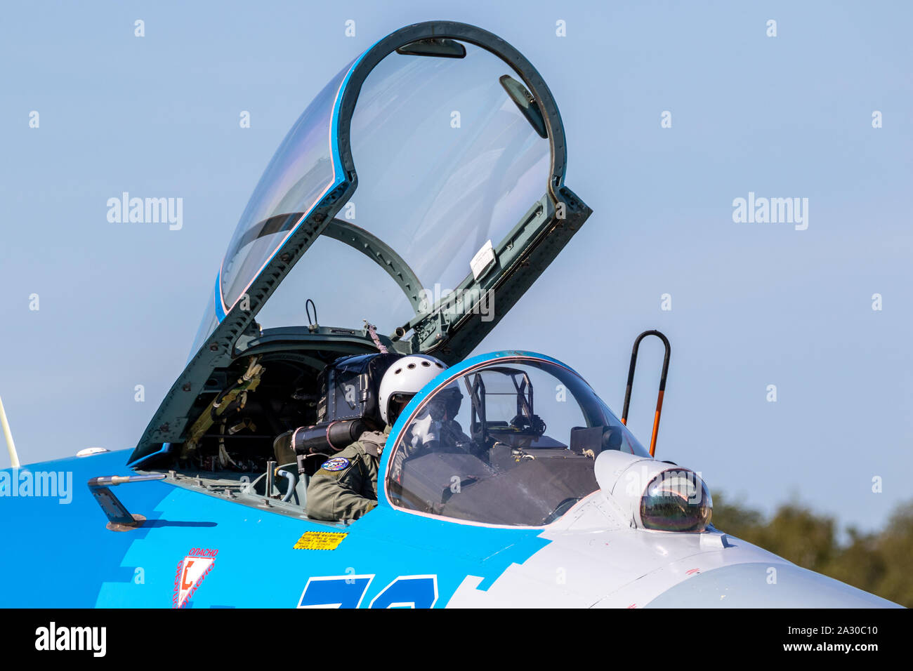 KLEINE BROGEL, Belgio - Sep 14, 2019: Close up di un pilota in cocpit di Sukhoi Su-27 Flanker jet da combattimento aereo a Kleine-Brogel Airbase. Foto Stock