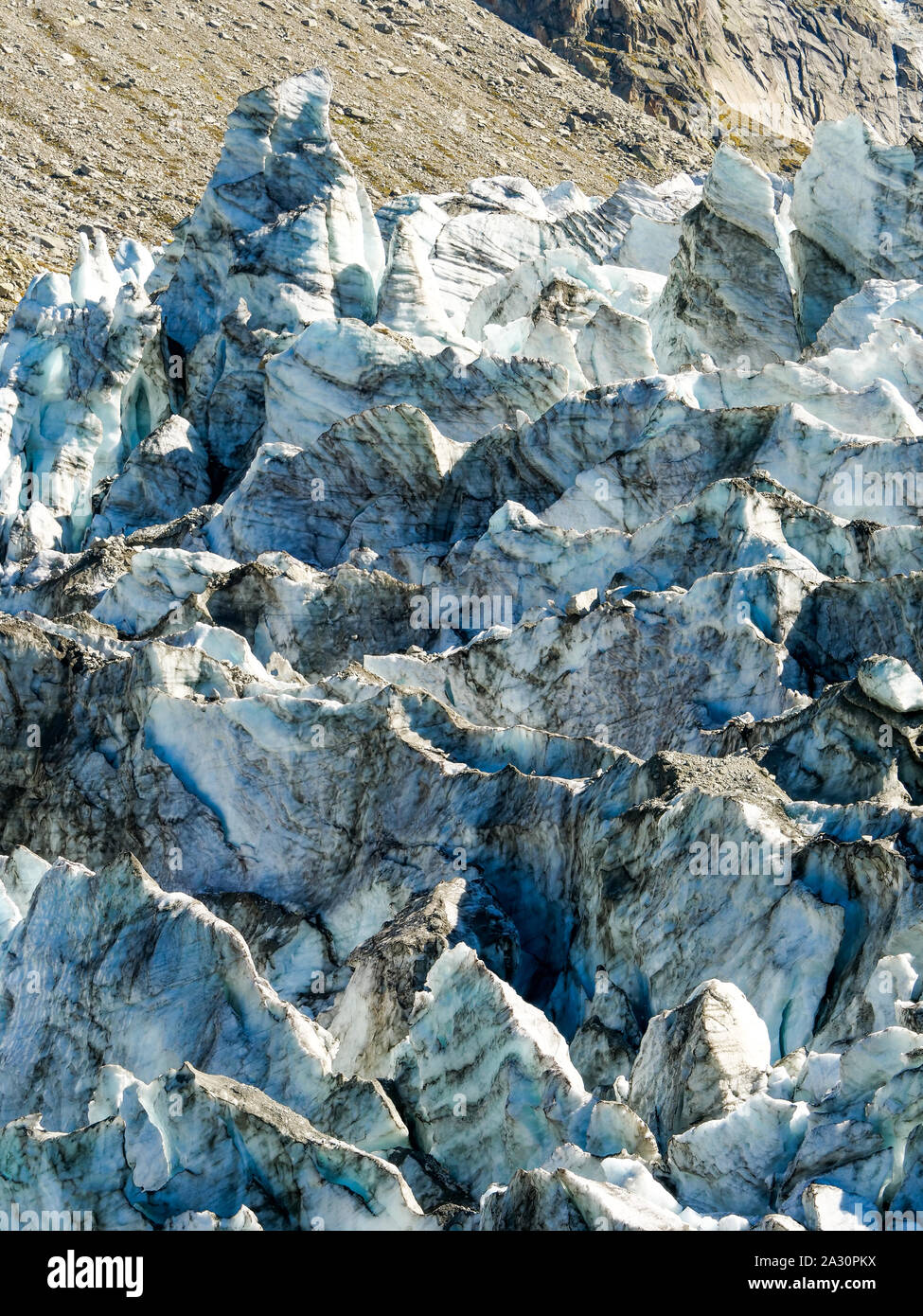 Ampi seracchi da aggirare, argentiere ghiacciaio, Chamonix Monte Bianco Valle, Alta Savoia, Francia Foto Stock