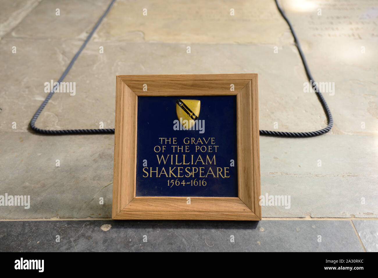 Tomba o la tomba di William Shakespeare (1564-1616) nella chiesa della Santa Trinità, aka Shakespeare's Church, Stratford-upon-Avon Warwickshire England Regno Unito Foto Stock