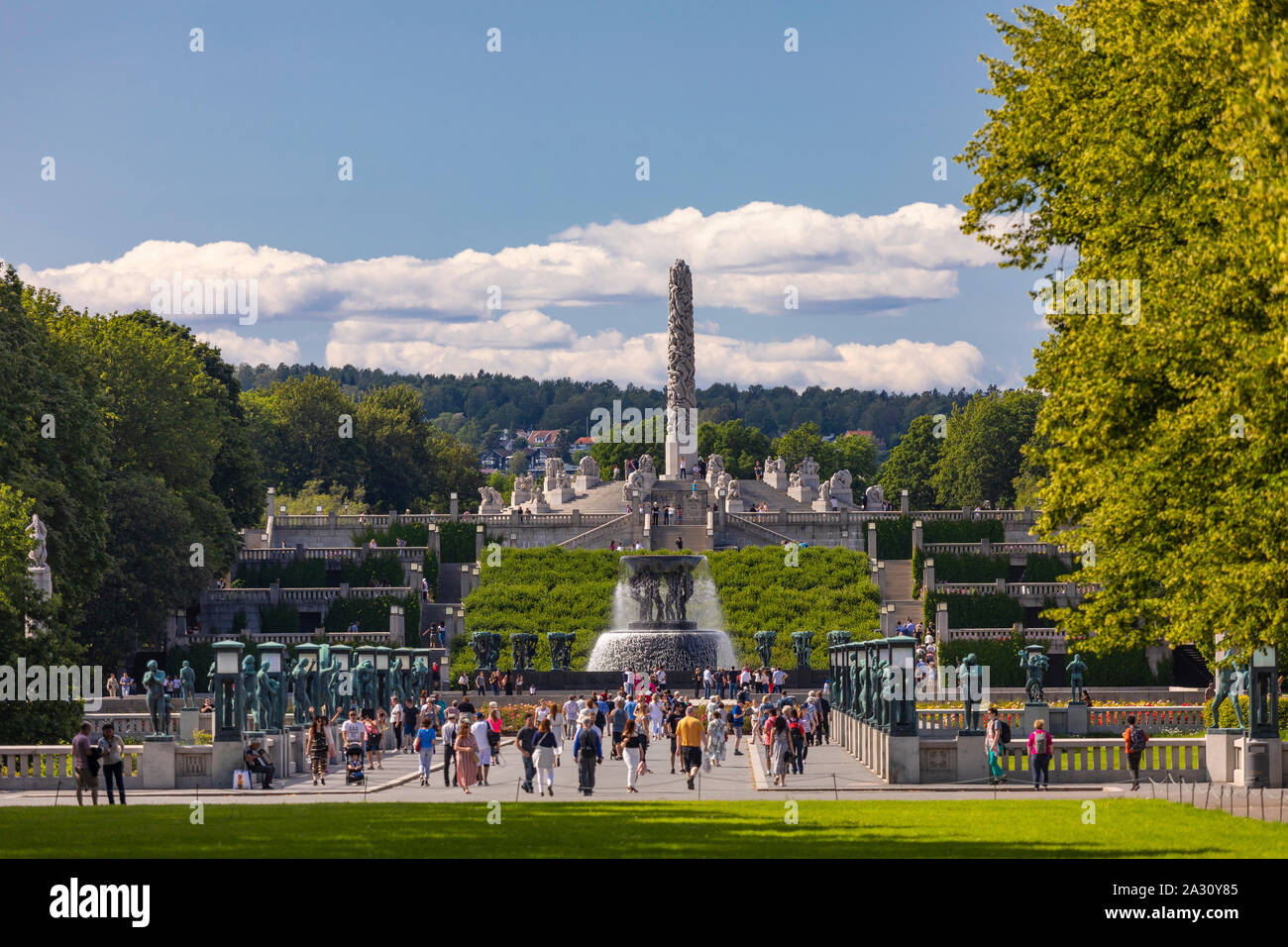 OSLO, Norvegia - monolito al centro di Vigeland Sculpture installazione, nel Parco Frogner. Foto Stock