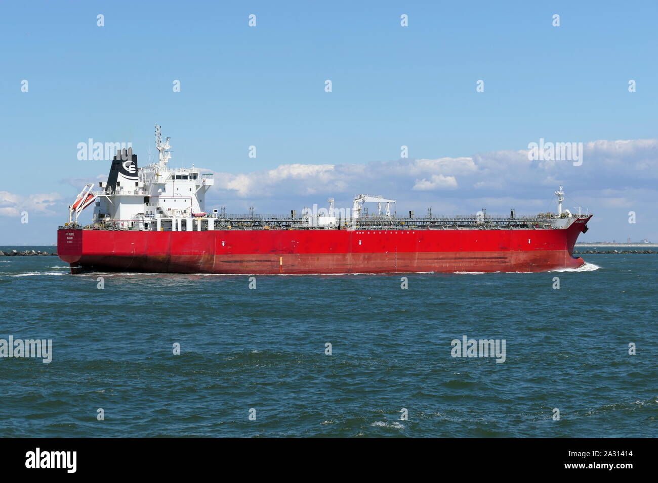 La nave cisterna STI Berillo raggiunge il porto di Rotterdam il 3 luglio 2019. Foto Stock