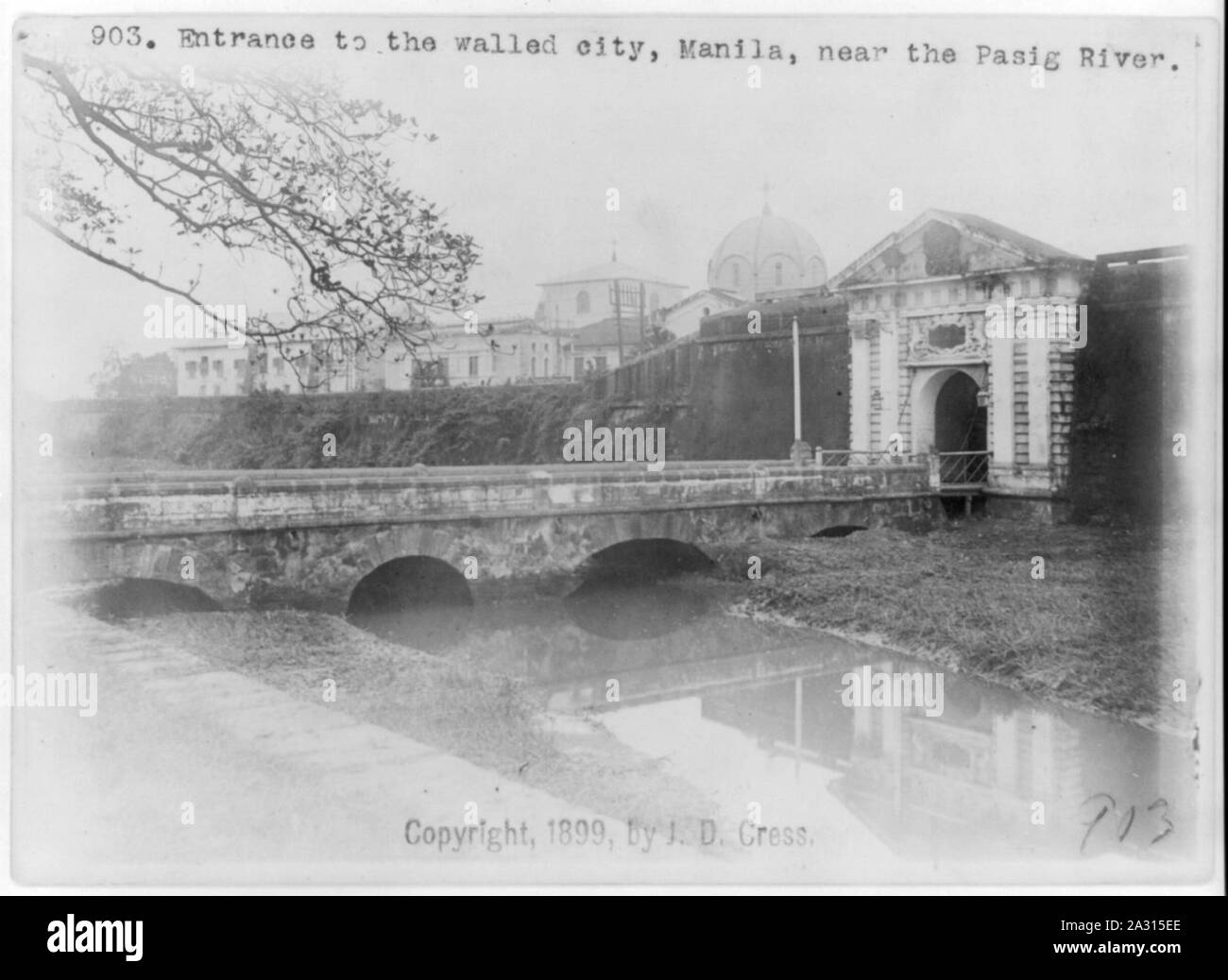 L'ingresso alla città murata, Manila, vicino al fiume Pasig Foto Stock