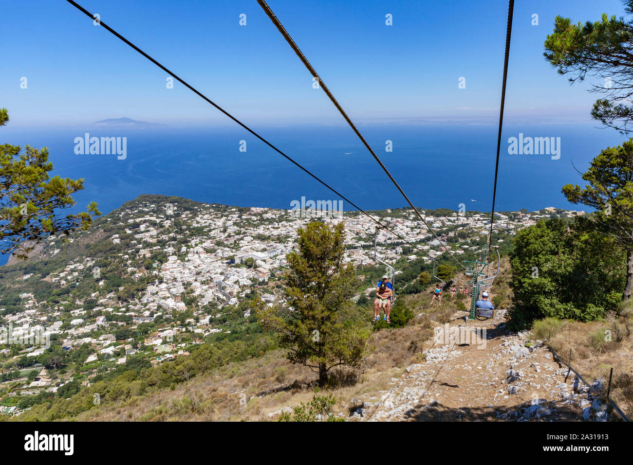 Seggiovia ride al Monte Solaro, Capri Foto Stock