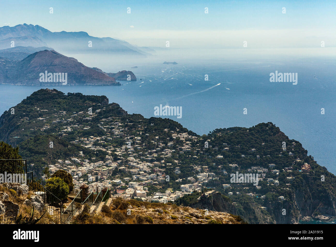 Vista di Capri da Monte Solaro Foto Stock