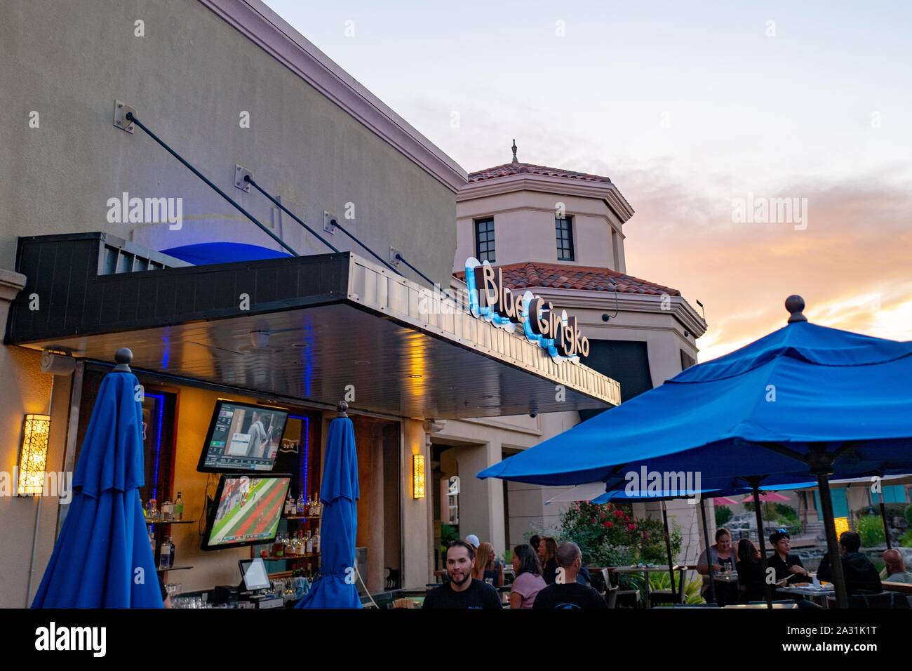 Fotografia di Blue Gingko Blackhawk, un ristorante di Danville, California, Stati Uniti, vista esterna Foto Stock