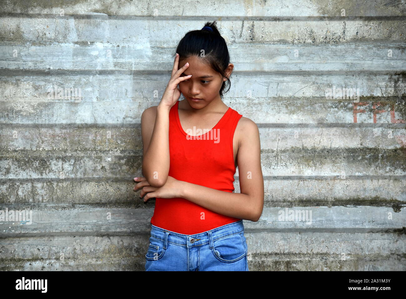 Un simpatico Diverse giovane e depressione Foto Stock