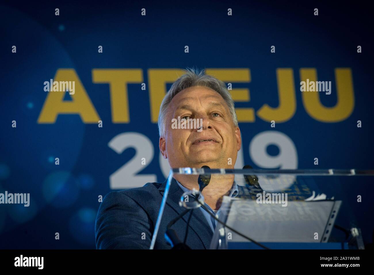 Roma, Italia - Il 21 settembre Primo Ministro ungherese Viktor Orban (C) assiste il 'Atreju 19' incontro politico, il Festival della Gioventù del diritto-win Foto Stock