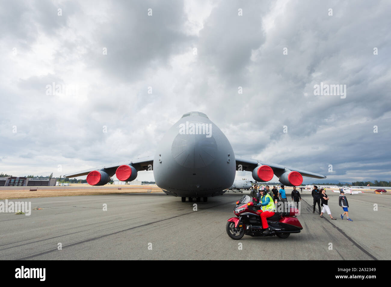 ABBOTSFORD, BC, Canada - 11 Ago, 2019: USAF C-5 Galaxy i velivoli militari da trasporto visualizzazione statica a Abbotsford Airshow internazionale. Foto Stock