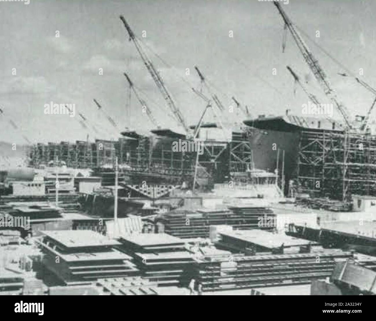 Escort vettori in costruzione presso i Cantieri Navali di Kaiser, circa nel marzo 1944. Foto Stock