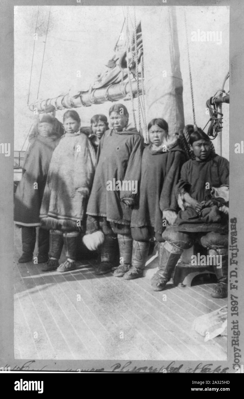 Eschimese donna (sulla nave) a Cape Serdge, Siberia, 4 Luglio 1897 Foto Stock