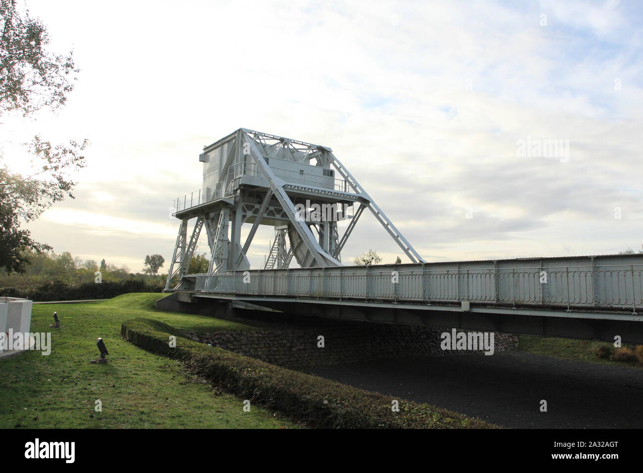 Breville , Normandia 09/10/2017. Ponte Pegasus. Il cimitero di Ranville in Normandia è il luogo del riposo finale prevalentemente di soldati britannici uccisi in t Foto Stock