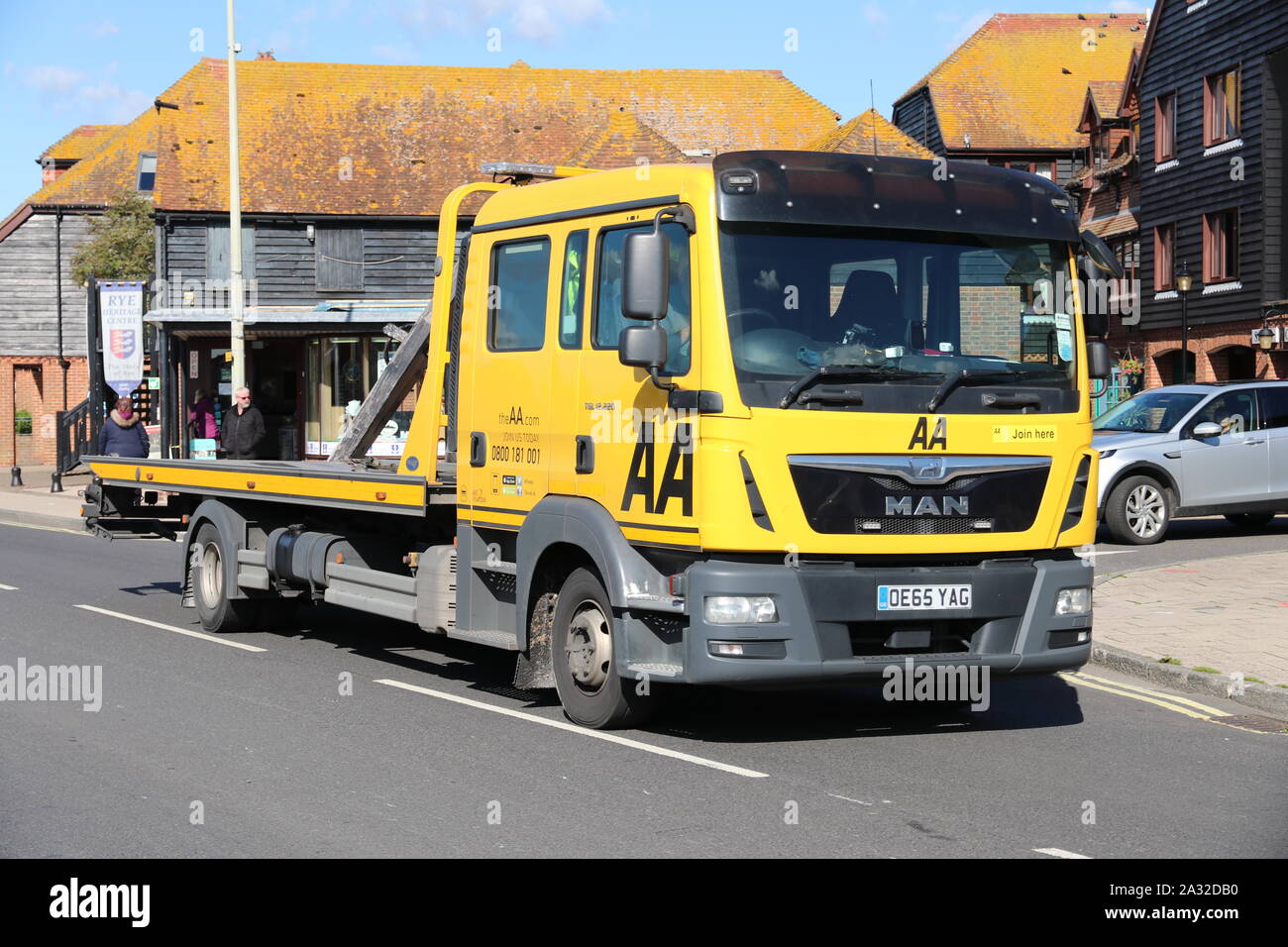 Un AA Automobile Association M.A.N camion di recupero Foto Stock