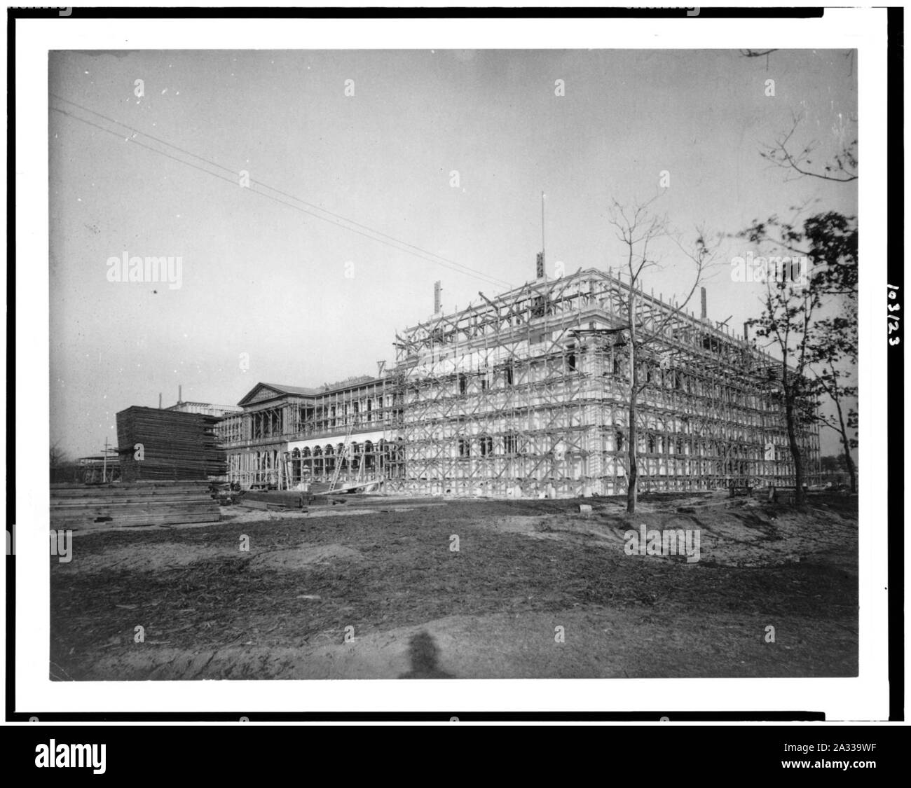 Esterno della donna di palazzo, mentre in costruzione, in corrispondenza della Fiera del Mondo di Chicago, Illinois Foto Stock