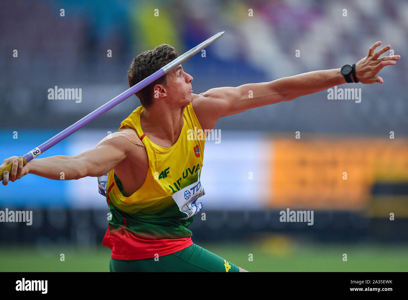 DOHA in Qatar. 05 ott 2019. Il SADE Matusevicius di Lituania compete in uomini giavellotto Qualification durante il giorno 9 della IAAF mondiale di atletica - Doha 2019 Al Khalifa International Stadium di Sabato, Ottobre 05, 2019 a Doha, in Qatar. Credito: Taka G Wu/Alamy Live News Foto Stock