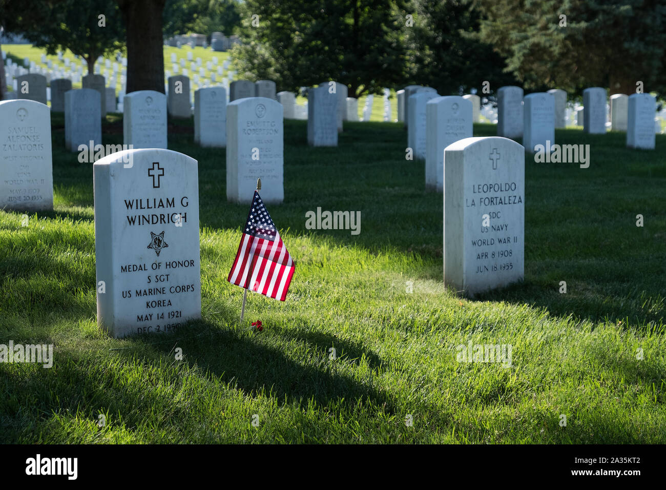 Tomba di guerra lapidi, il Cimitero Nazionale di Arlington, Washington DC, Stati Uniti d'America Foto Stock
