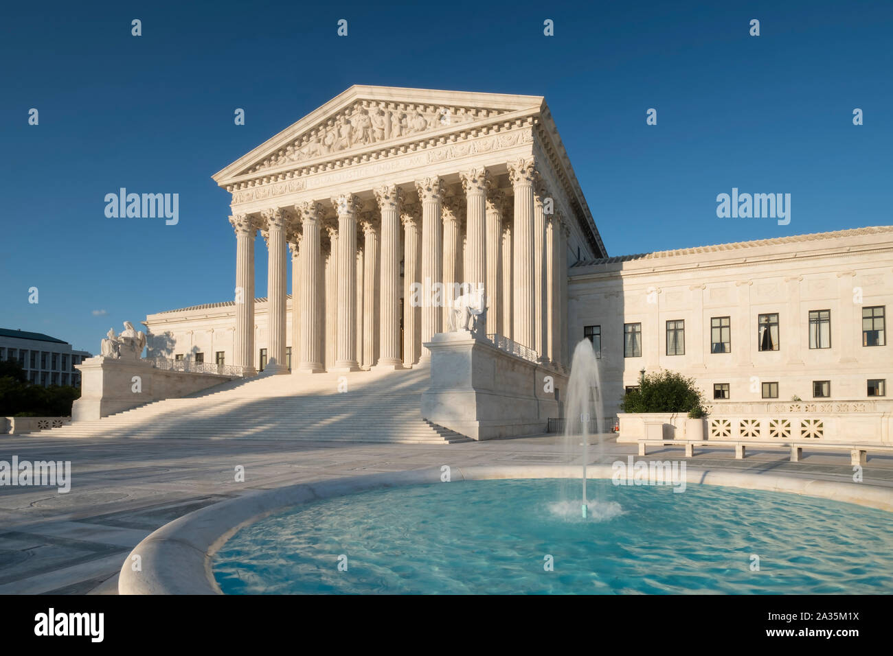 Suprema Corte Edificio, Capitol Hill, Washington DC, Stati Uniti d'America Foto Stock