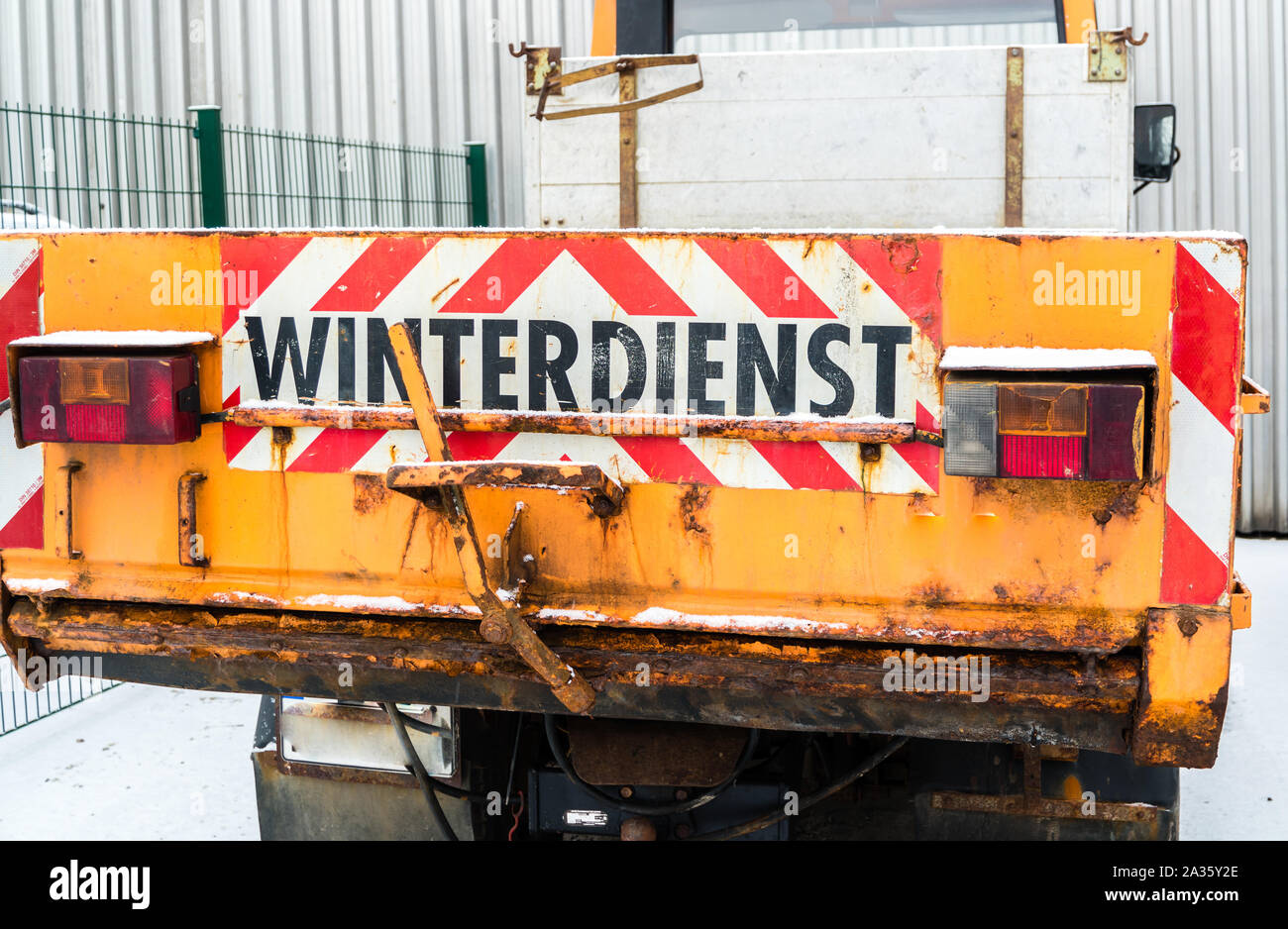 Inverno su strada Servizi di liquidazione in Germania Foto Stock