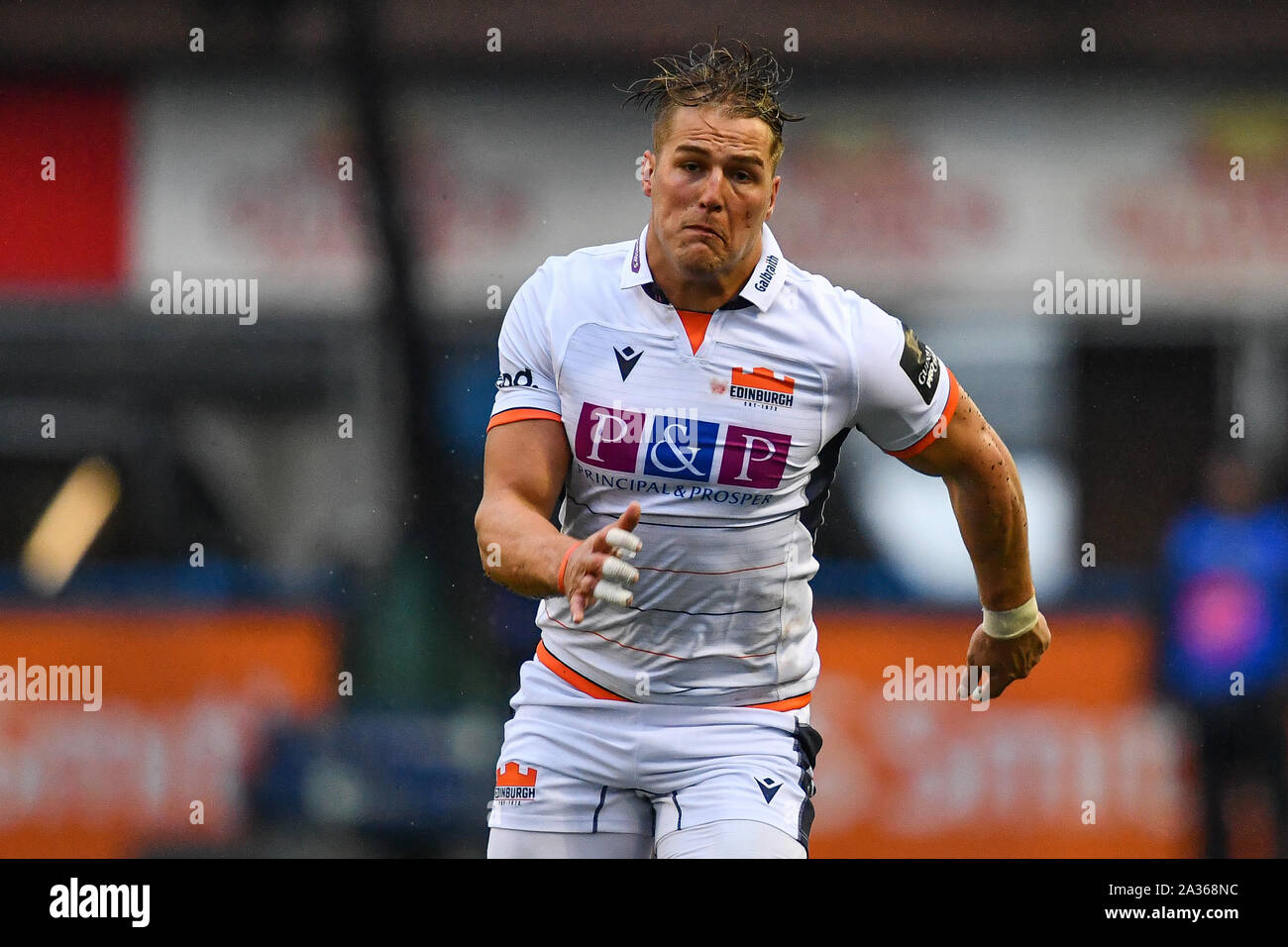 Cardiff, Galles, UK. 5 ottobre 2019. Guinness PRO14, Cardiff Blues v Edinburgh Rugby : Duhan van der Merwe di Edinburgh Rugby in azione Credit: Craig Thomas/News immagini Credito: News immagini /Alamy Live News Foto Stock