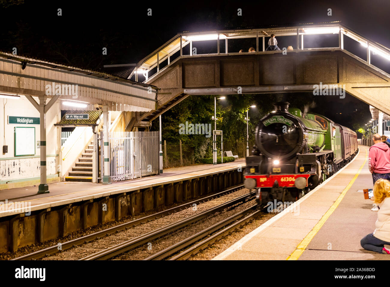 Green British Treno a Vapore Surrey autunno Foto Stock