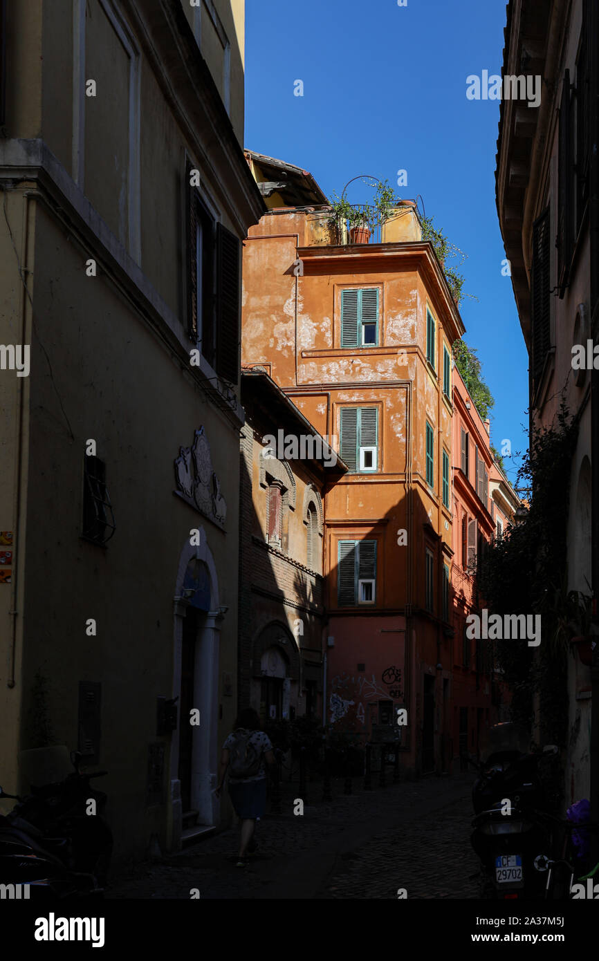 Edificio residenziale in Via della Pelliccia nel quartiere di Trastevere, Roma, Italia Foto Stock