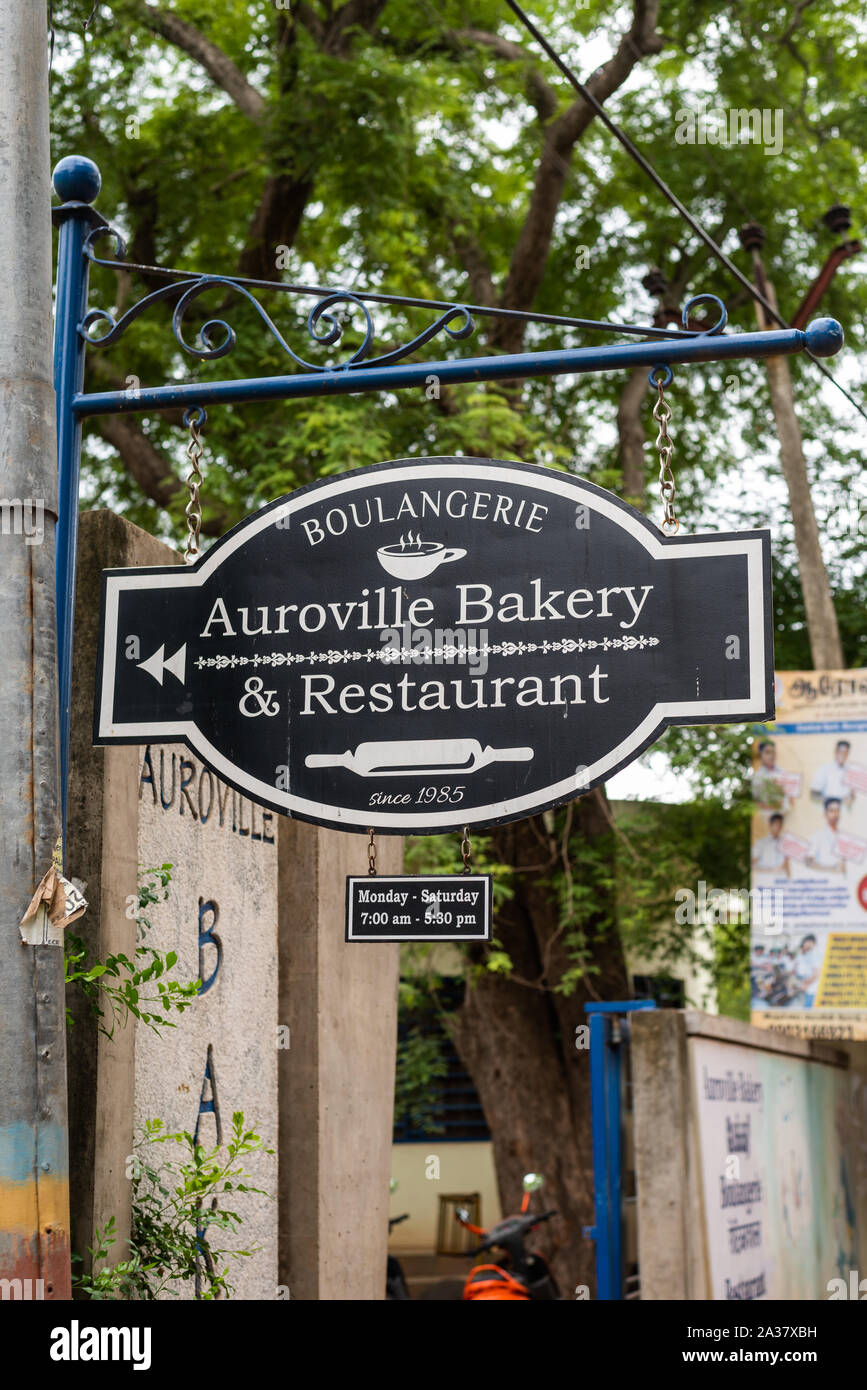 Auroville, Pondicherry/India- 3 Settembre 2019: Auroville panetteria e ristorante in Auroville, Tamilnadu in India Foto Stock