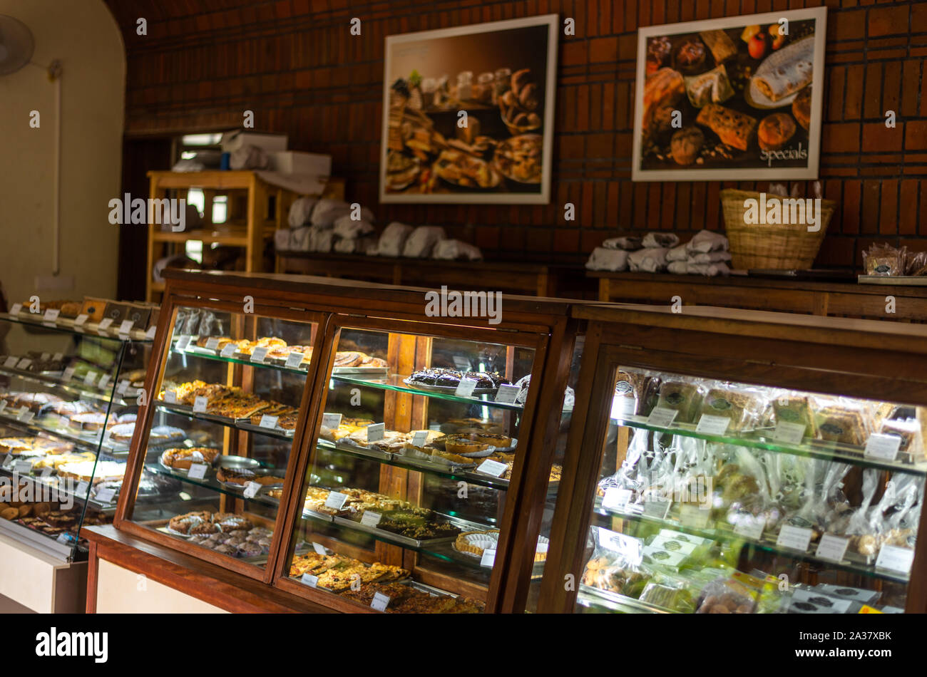 Auroville, Pondicherry/India- 3 Settembre 2019: Auroville panetteria e ristorante in Auroville, Tamilnadu in India Foto Stock