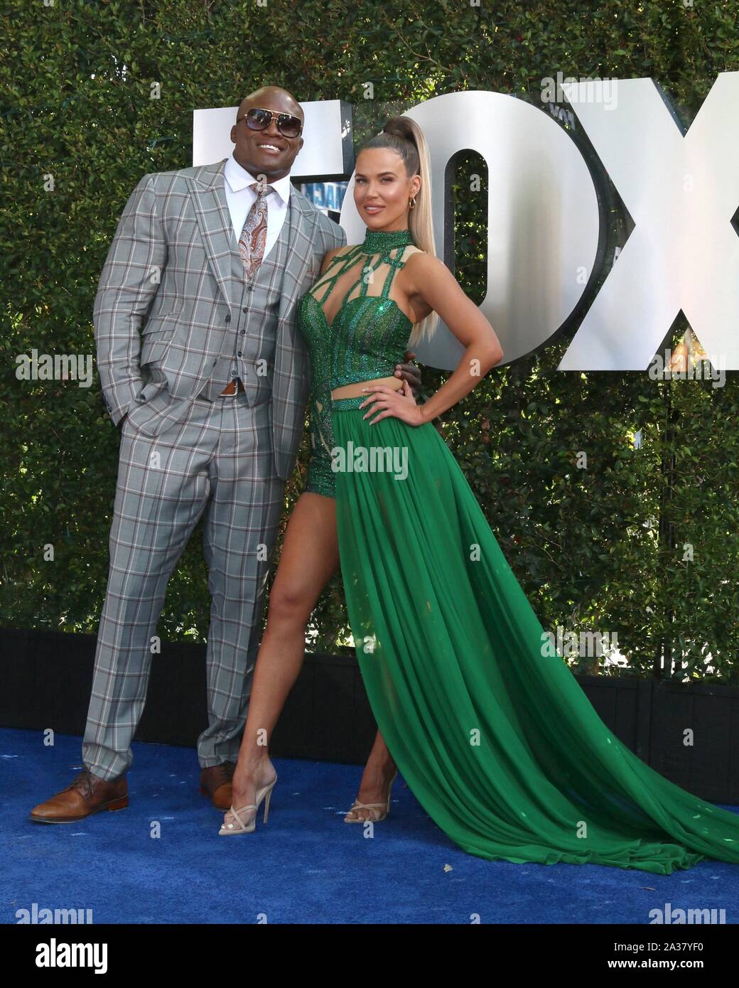 Bobby Lashley, Lana aka Catherine gioia Perry presso gli arrivi per WWE ventesimo anniversario di SmackDown Premiere, STAPLES Center di Los Angeles, CA Ottobre 4, 2019. Foto di: Priscilla concedere/Everett Collection Foto Stock