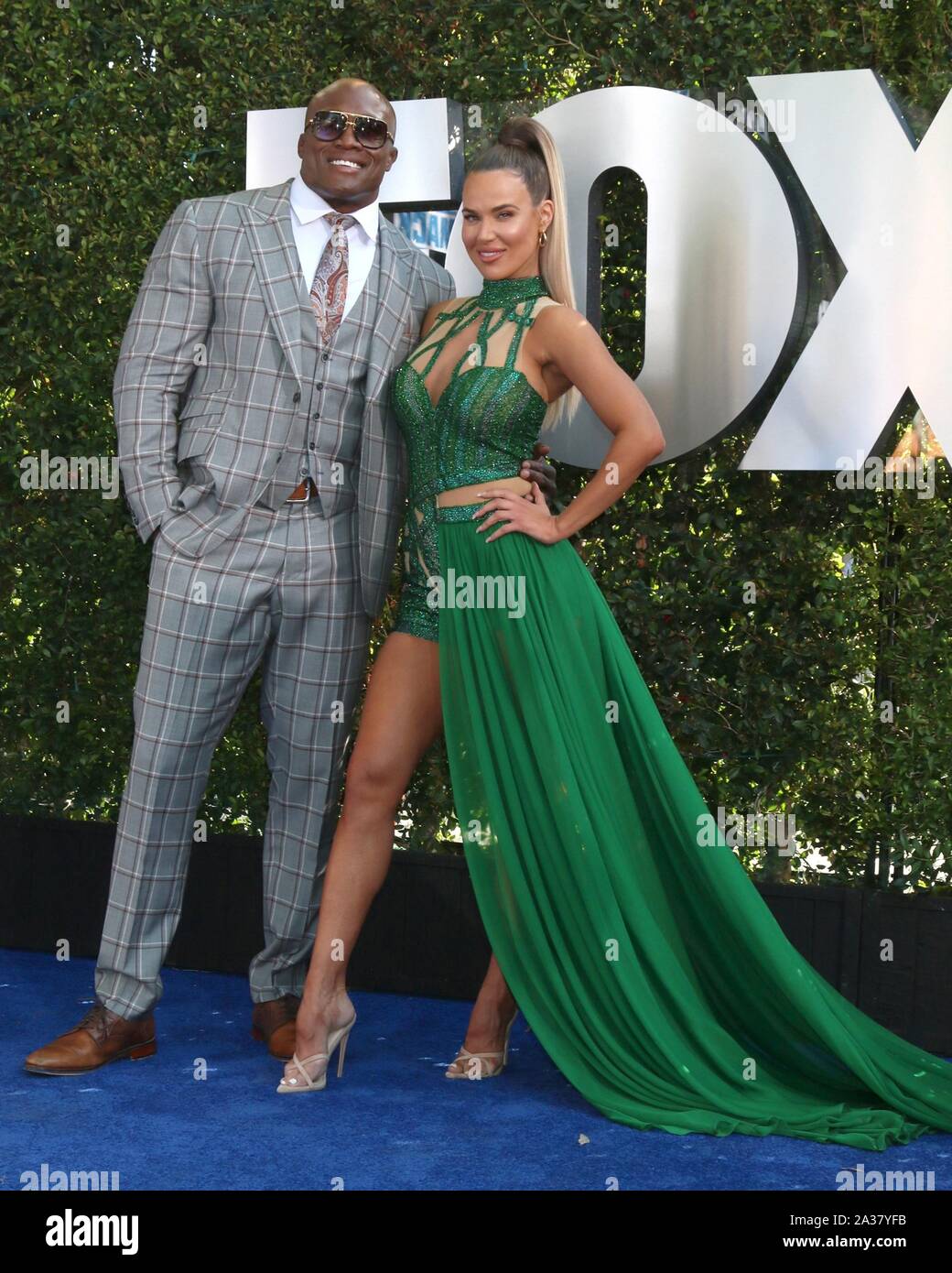 Bobby Lashley, Lana aka Catherine gioia Perry presso gli arrivi per WWE ventesimo anniversario di SmackDown Premiere, STAPLES Center di Los Angeles, CA Ottobre 4, 2019. Foto di: Priscilla concedere/Everett Collection Foto Stock