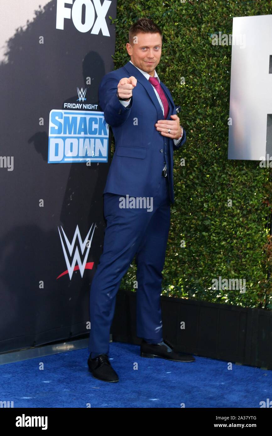 Michael Mizanin, Miz presso gli arrivi per WWE ventesimo anniversario di SmackDown Premiere, STAPLES Center di Los Angeles, CA Ottobre 4, 2019. Foto di: Priscilla concedere/Everett Collection Foto Stock