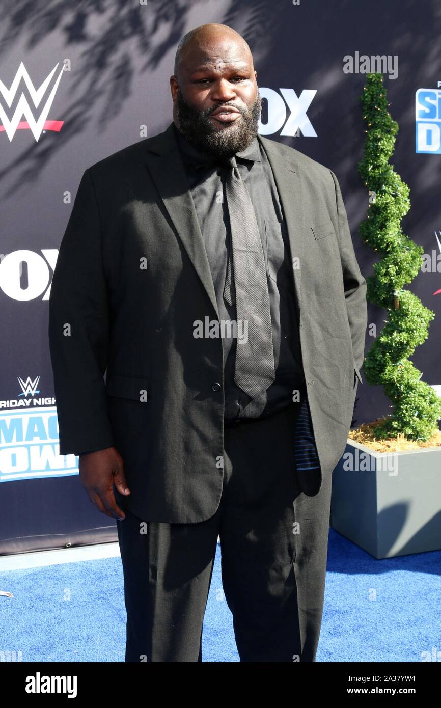 Mark Henry presso gli arrivi per WWE ventesimo anniversario di SmackDown Premiere, STAPLES Center di Los Angeles, CA Ottobre 4, 2019. Foto di: Priscilla concedere/Everett Collection Foto Stock